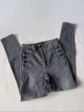 J BRAND NATASHA SKY HIGH CROP SKINNY JEANS / Grey Size 27
